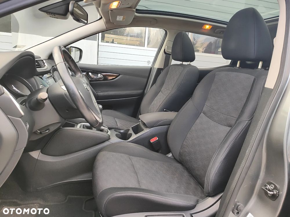 Nissan Qashqai 1.2 DIG-T N-Connecta EU6 - 8
