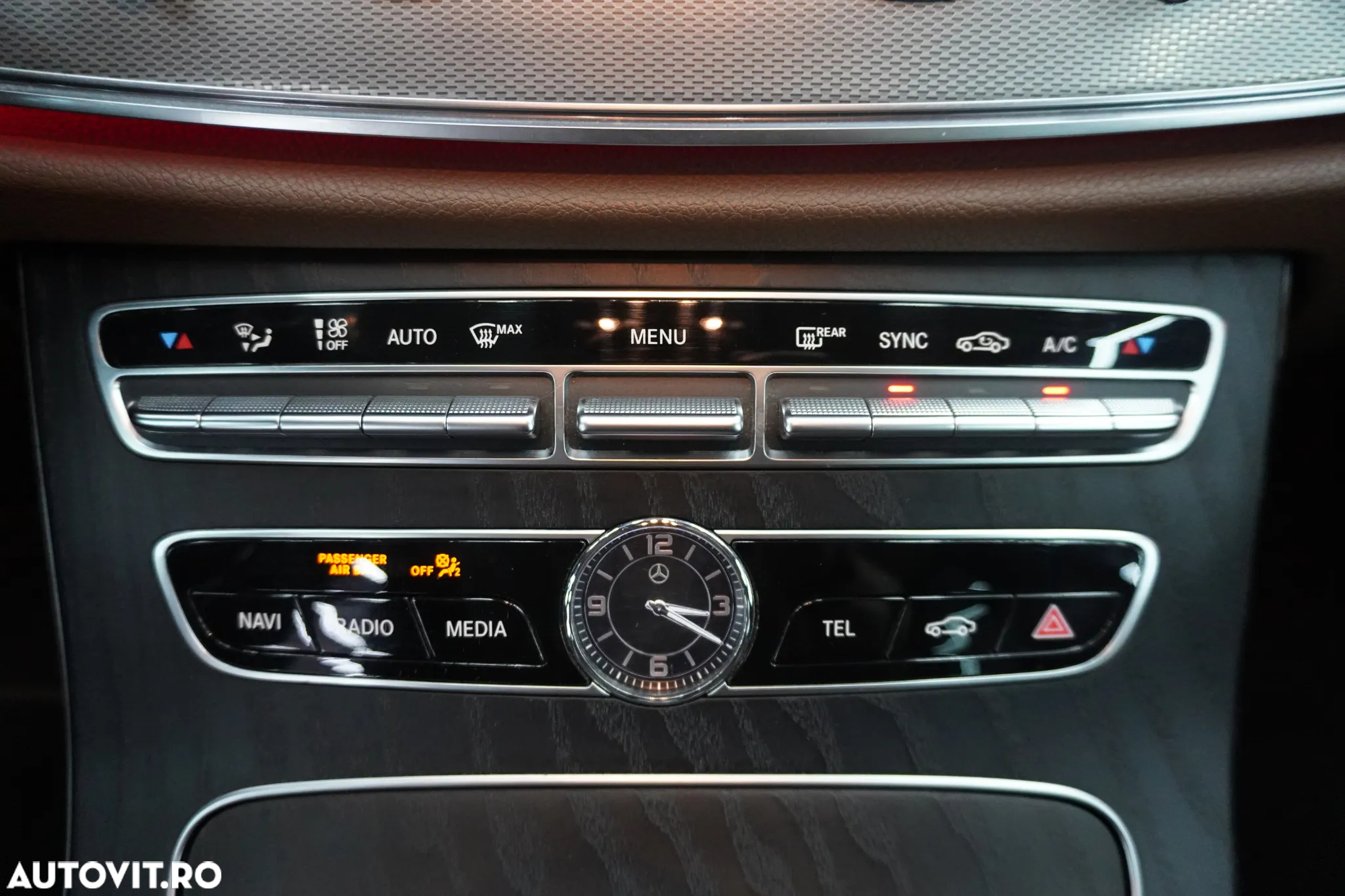 Mercedes-Benz E 250 9G-TRONIC - 27