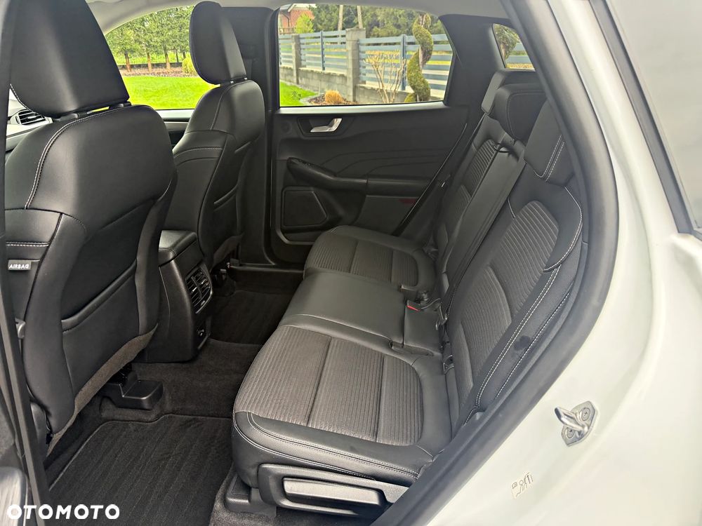 Ford Kuga 2.0 EcoBlue 4x4 TITANIUM - 23