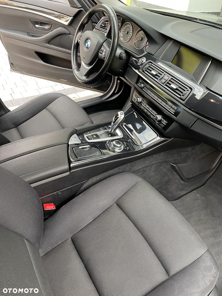 BMW Seria 5 518d - 4