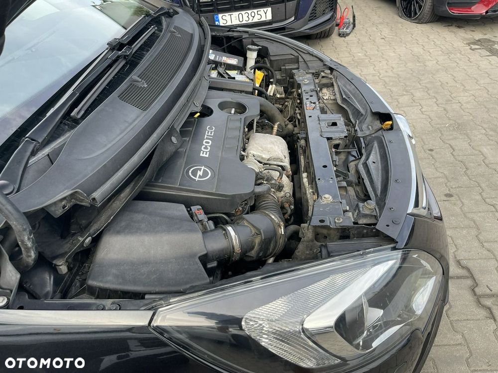 Opel Zafira Tourer 1.6 ECOTEC DIT Business Innovation - 16