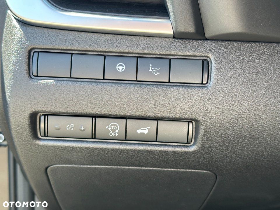 Nissan X-Trail - 25