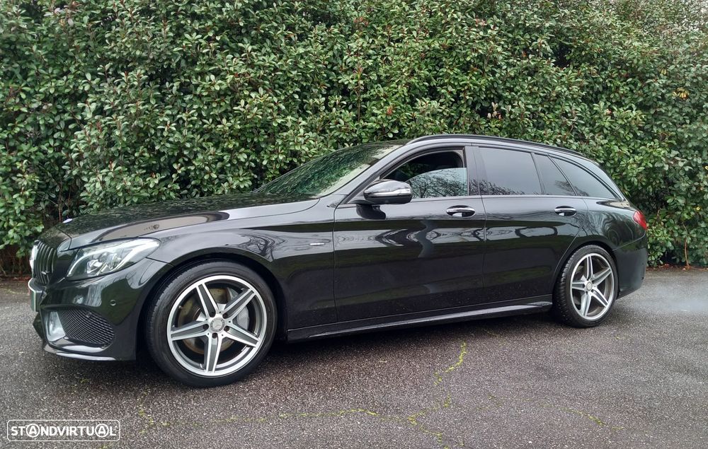 Mercedes-Benz C 300 h AMG Line - 3