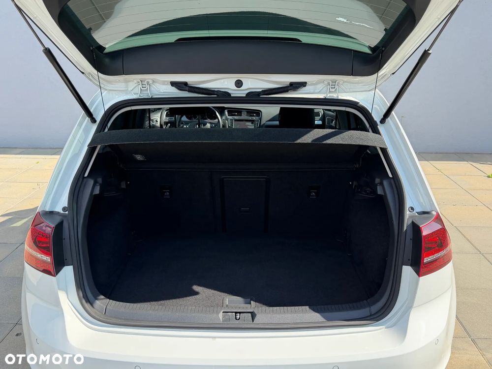 Volkswagen Golf e-Golf - 8