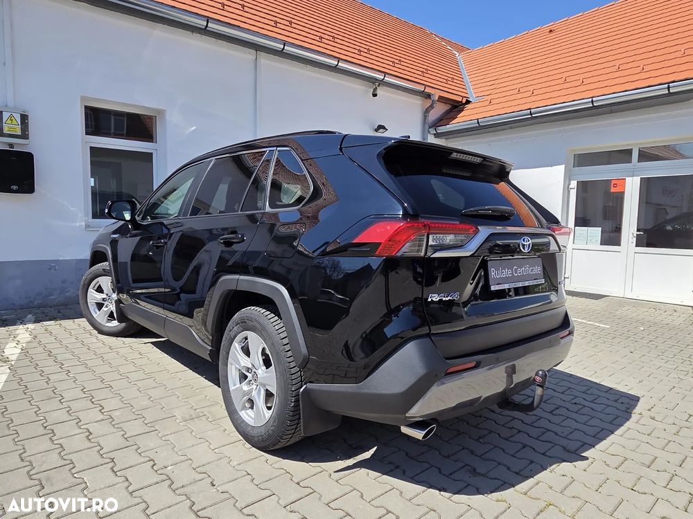 Toyota RAV4 - 9