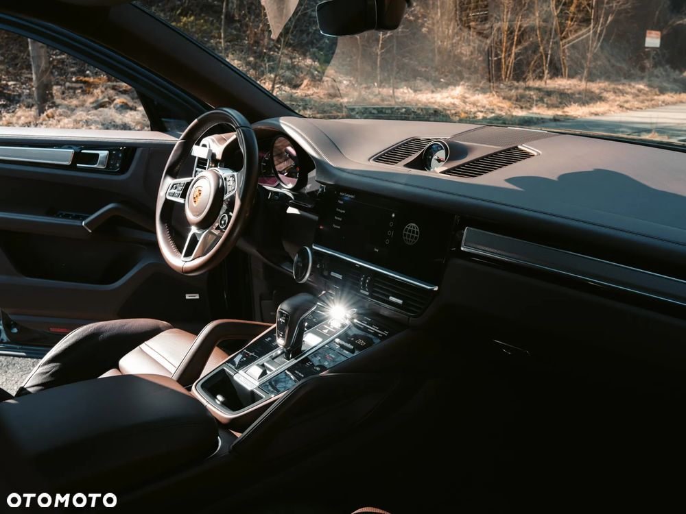 Porsche Cayenne - 13