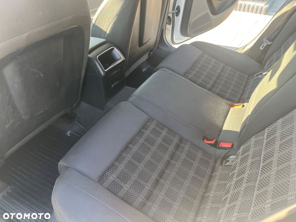 Audi A4 Avant 2.0 TDI Multitronic - 8