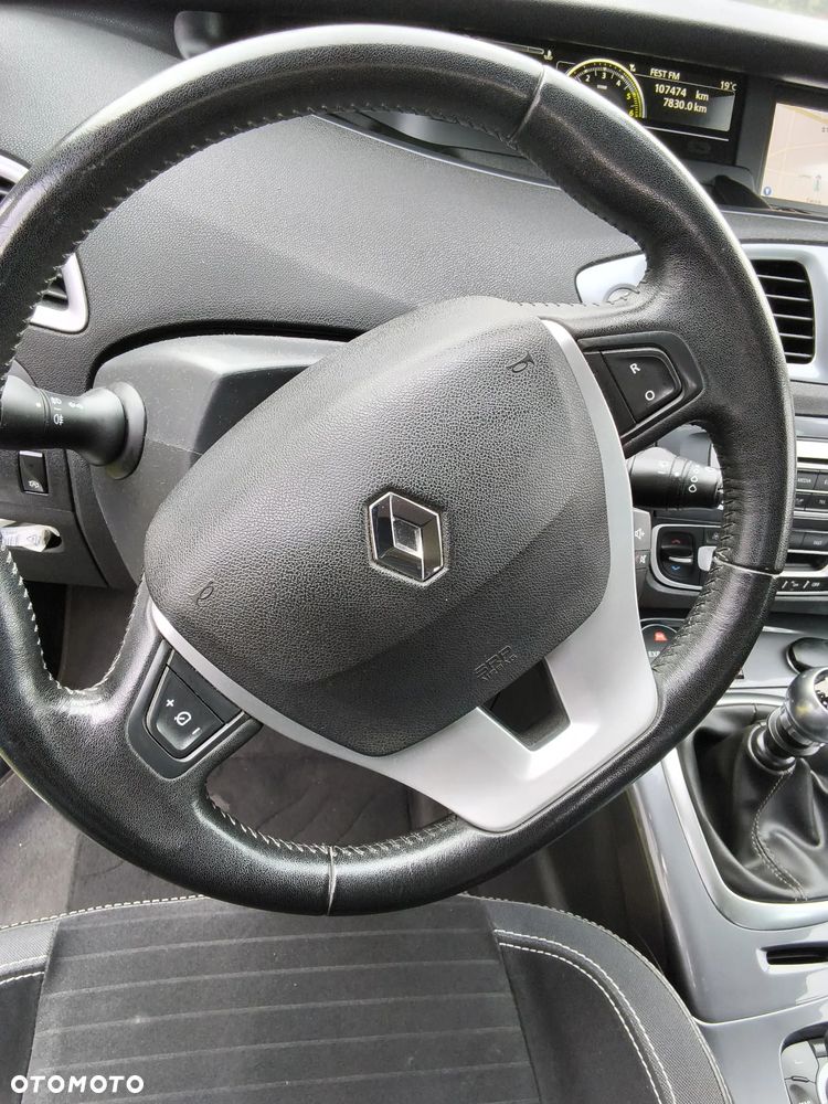 Renault Scenic - 15