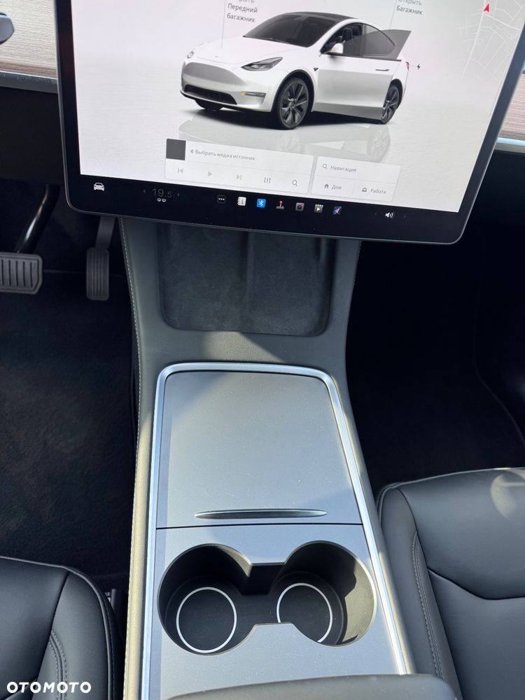 Tesla Y Model Long Range Dual Motor AWD - 14