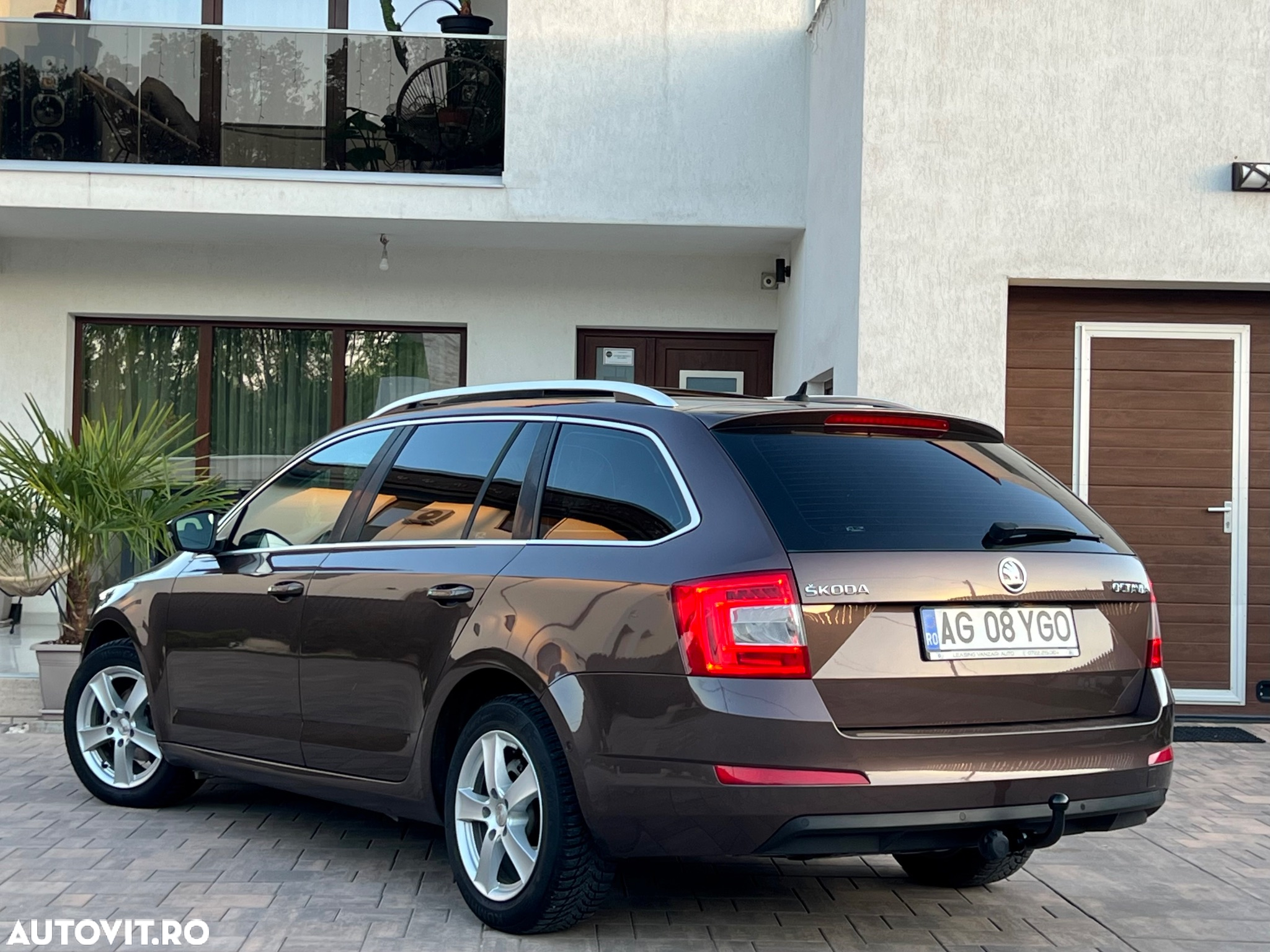 Skoda Octavia 1.6 TDI DSG Premium Edition - 4