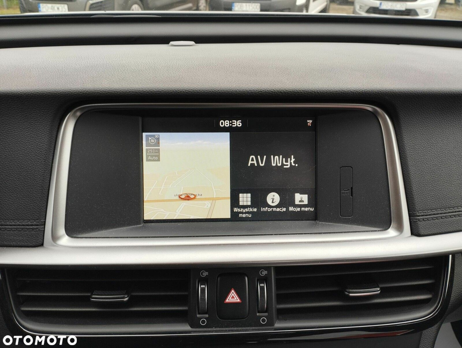 Kia Optima 2.0 L - 23