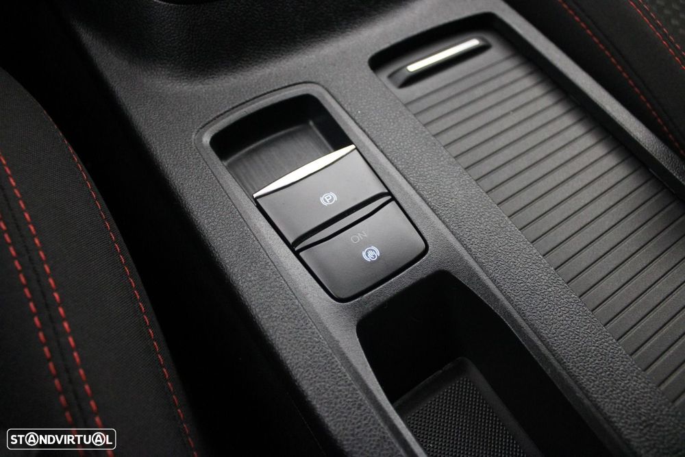 Ford Kuga 1.5 EcoBoost ST-Line - 25