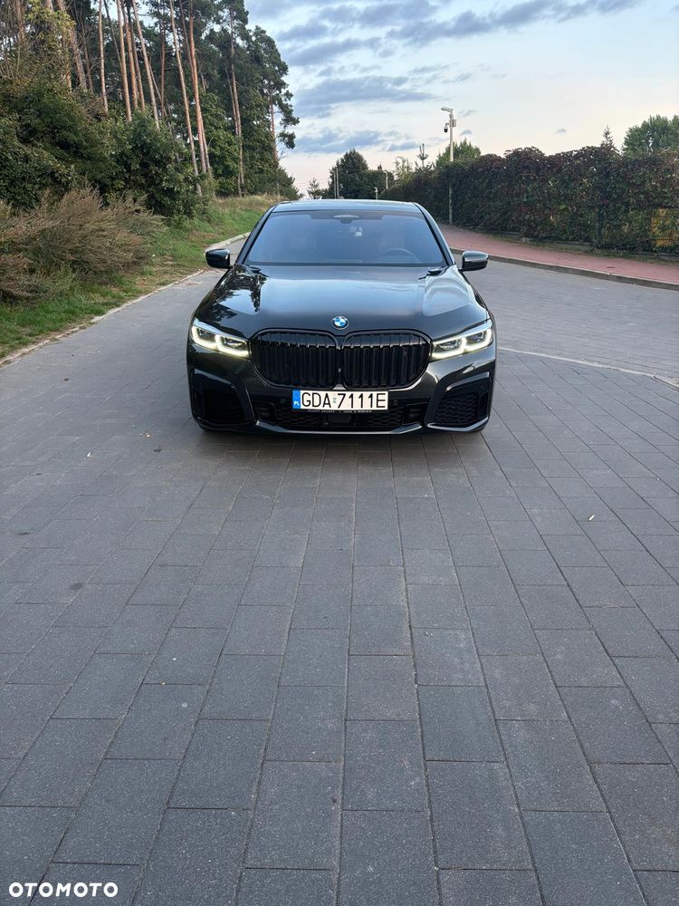 BMW Seria 7 745e sport - 21