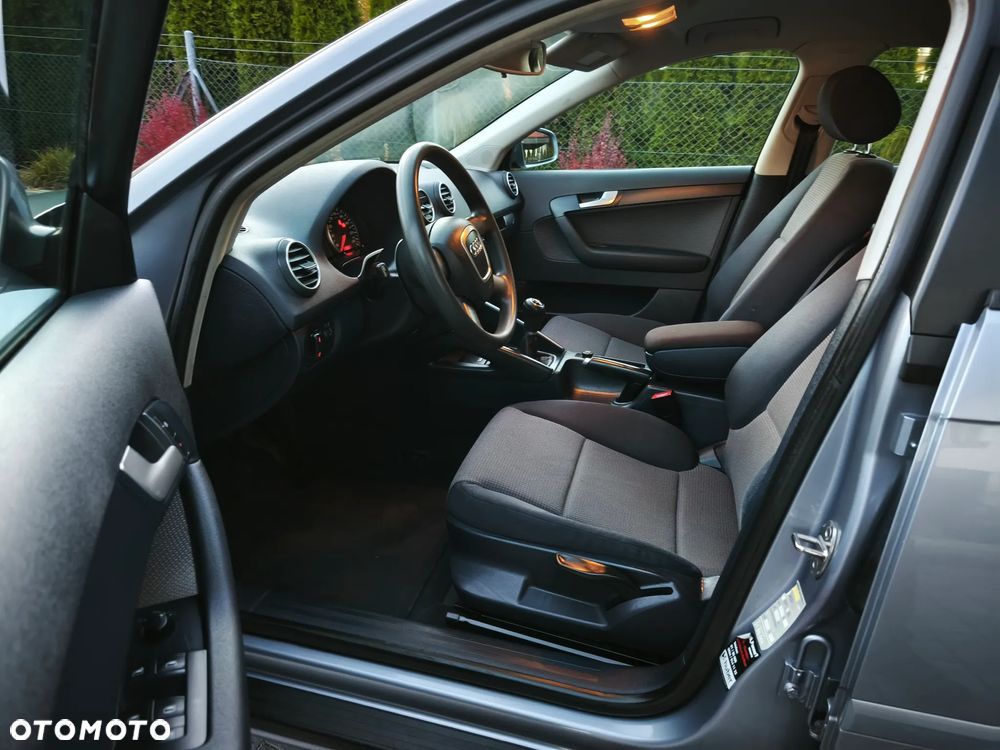 Audi A3 Sportback - 11