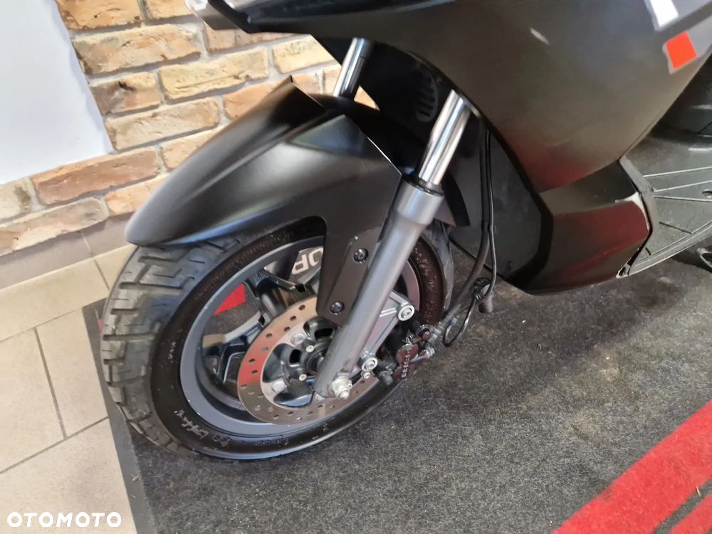 Aprilia SX - 25
