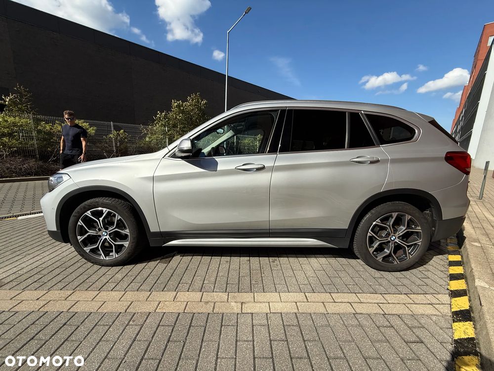BMW X1 xDrive18d xLine - 4