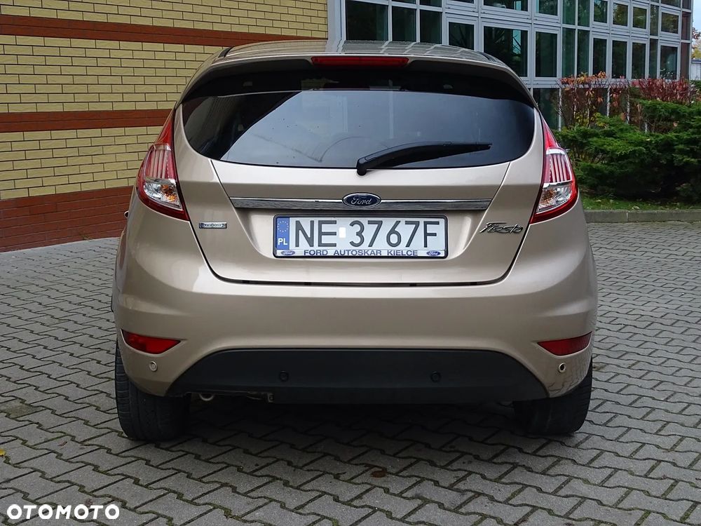 Ford Fiesta 1.0 EcoBoost Powershift Titanium - 12