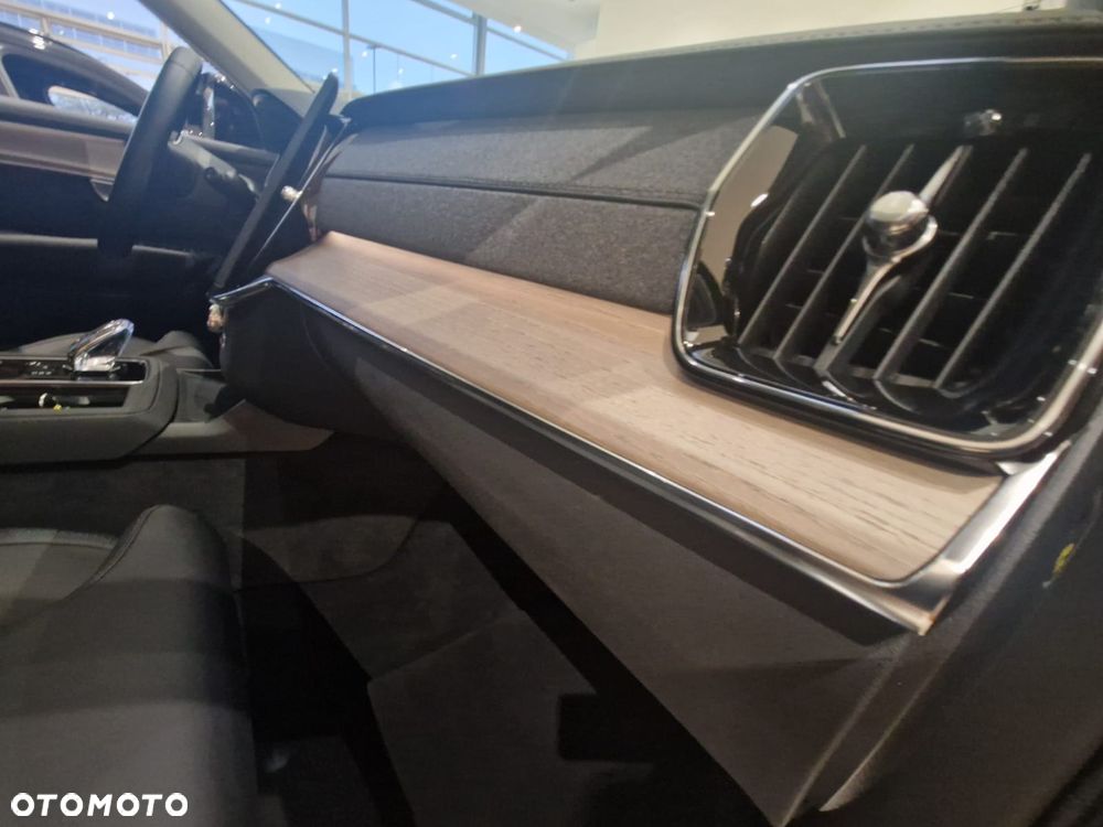 Volvo XC 90 T8 AWD Plug-In Hybrid Plus Black Edition 7os - 32