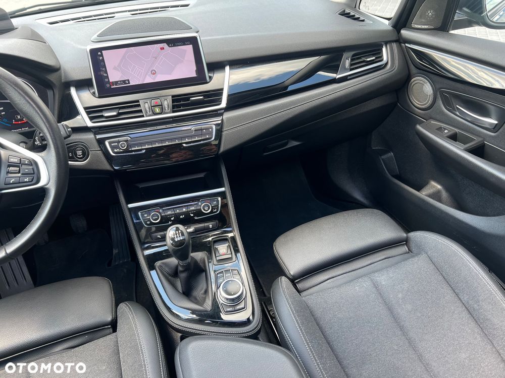 BMW Seria 2 216i GPF Sport Line - 23