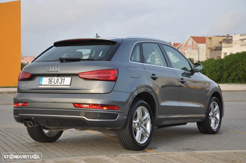 Audi Q3 2.0 TDI S-line - 4