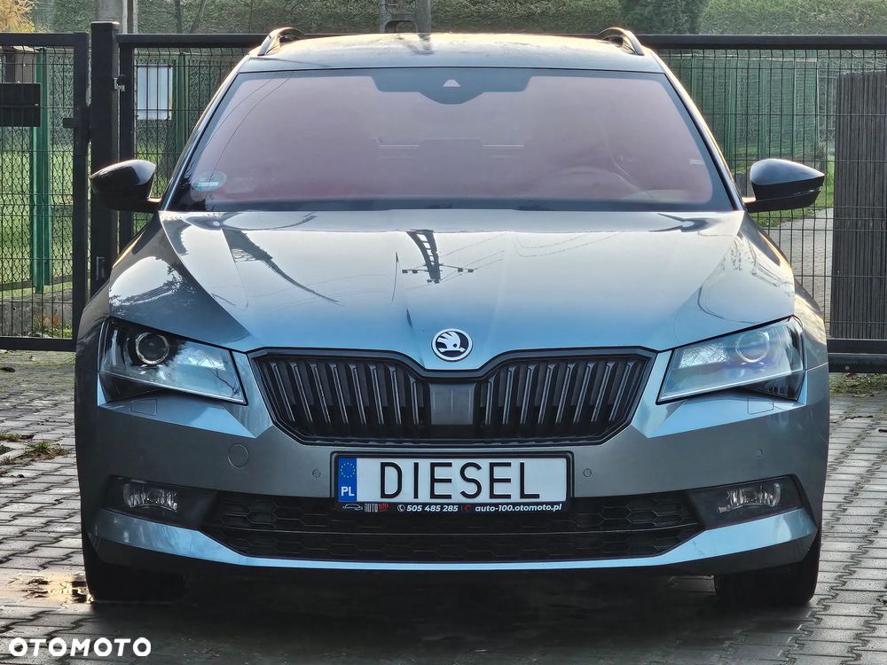 Skoda Superb 2.0 TDI DSG SportLine - 2