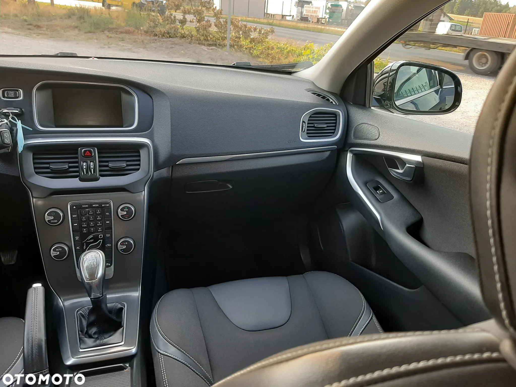 Volvo V40 D2 Momentum - 18