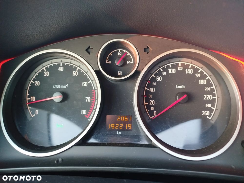 Opel Astra - 16