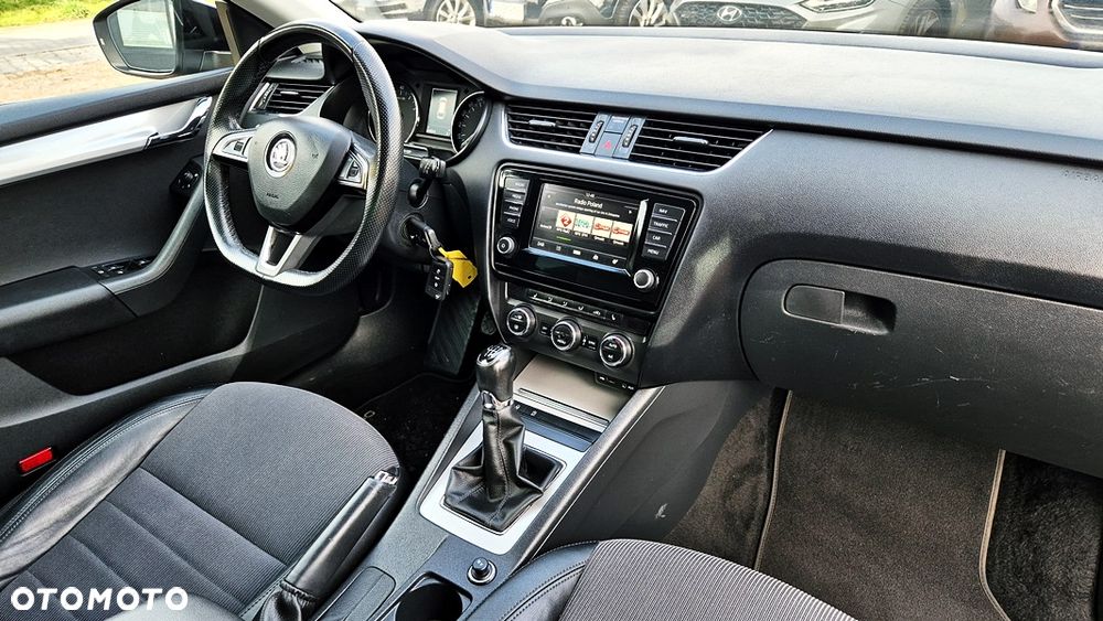 Skoda Octavia 1.4 TSI Business - 37