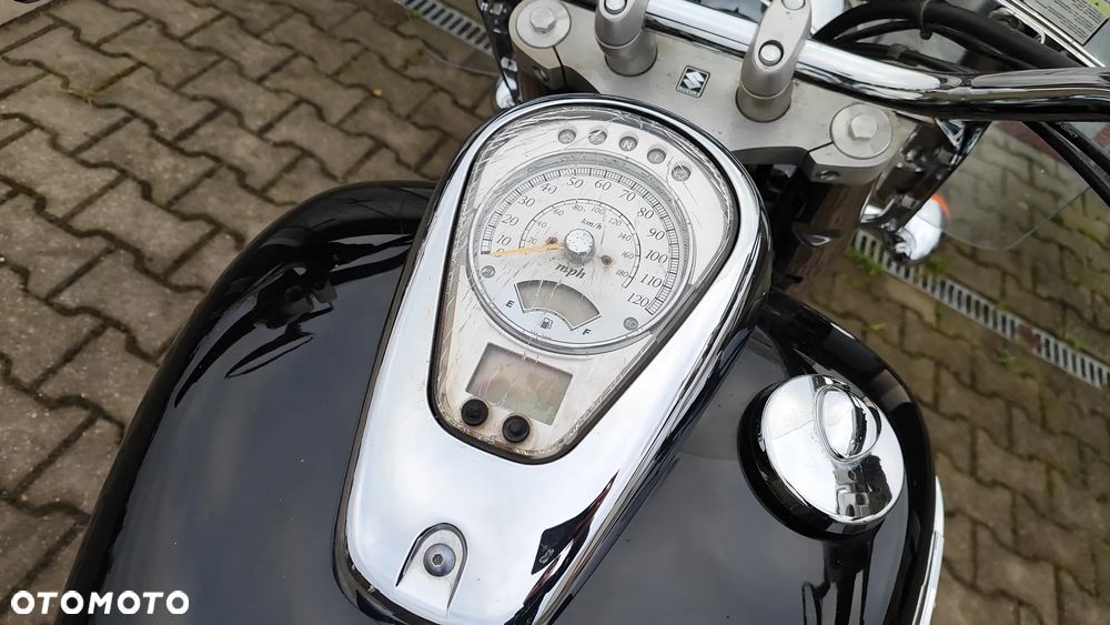 Suzuki Boulevard - 24