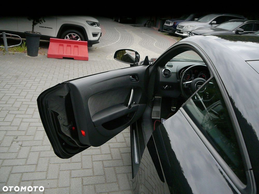 Audi TT Coupé - 18