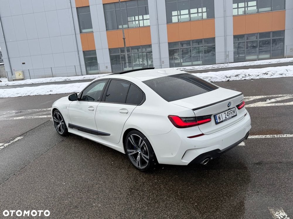 BMW Seria 3 330e M Sport sport - 30