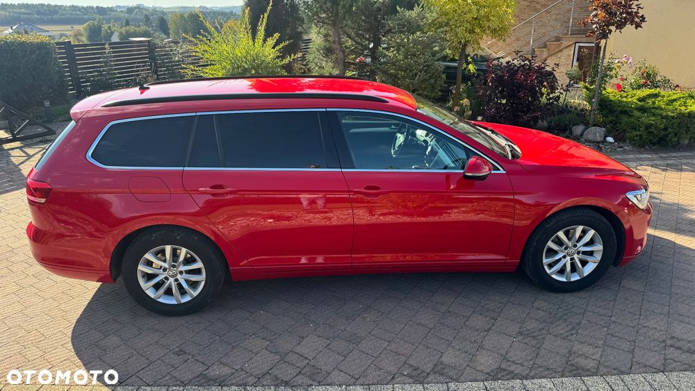 Volkswagen Passat 1.6 TDI (BlueMotion Technology) DSG Comfortline - 9