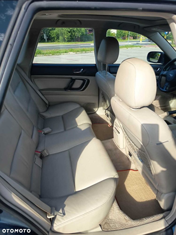 Subaru Outback - 7