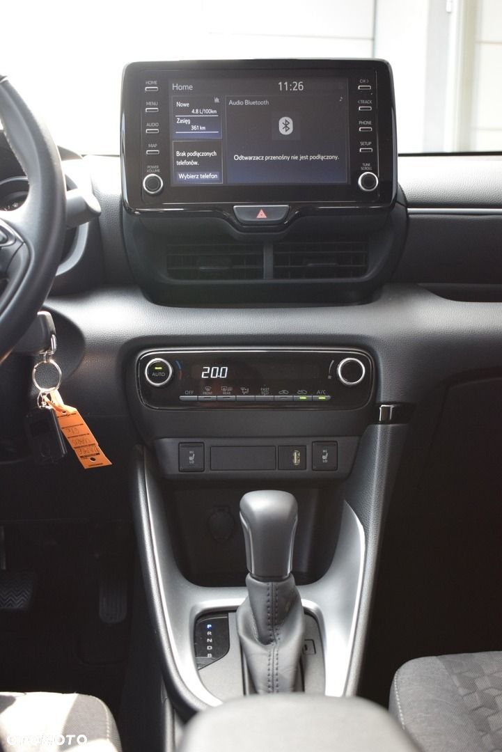 Toyota Yaris - 16
