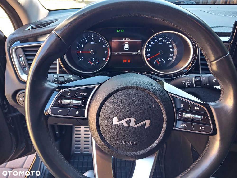 Kia Ceed 1.5 T-GDI L Business Line Plus - 17