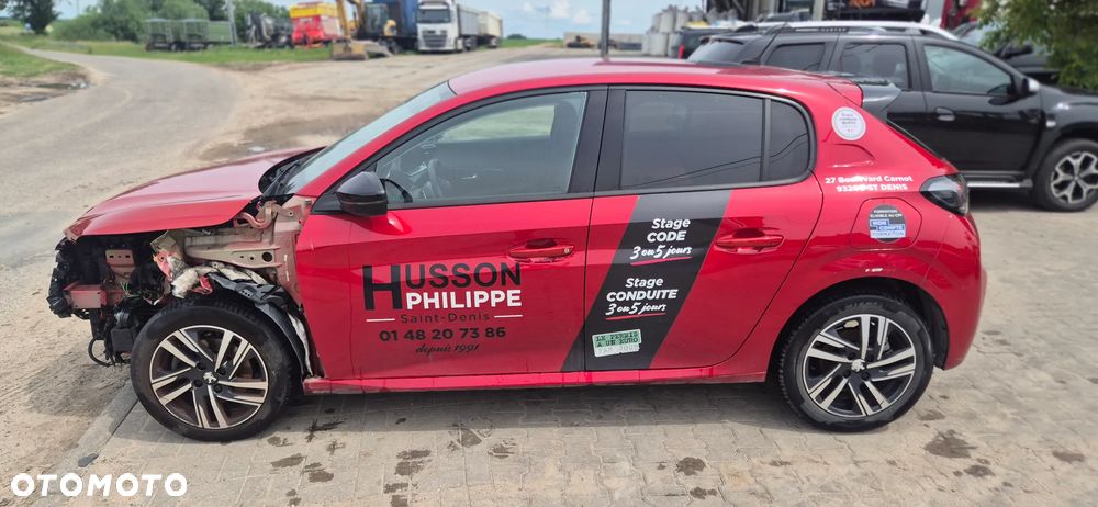 Peugeot 208 - 7