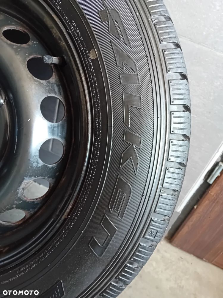 komplet kół Ford Custom Falken 215/65 "16" cali 109/107t ET 60 rozstaw śrub 5x160 2021 bieżnik 2x7mm 2x4mm - 8