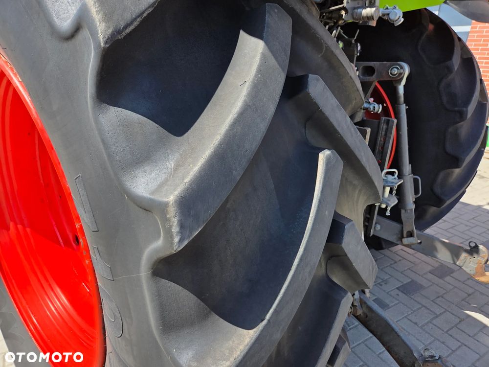 Claas Axion 850 - 11