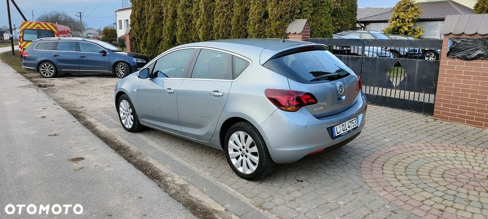 Opel Astra 1.6 Cosmo - 14