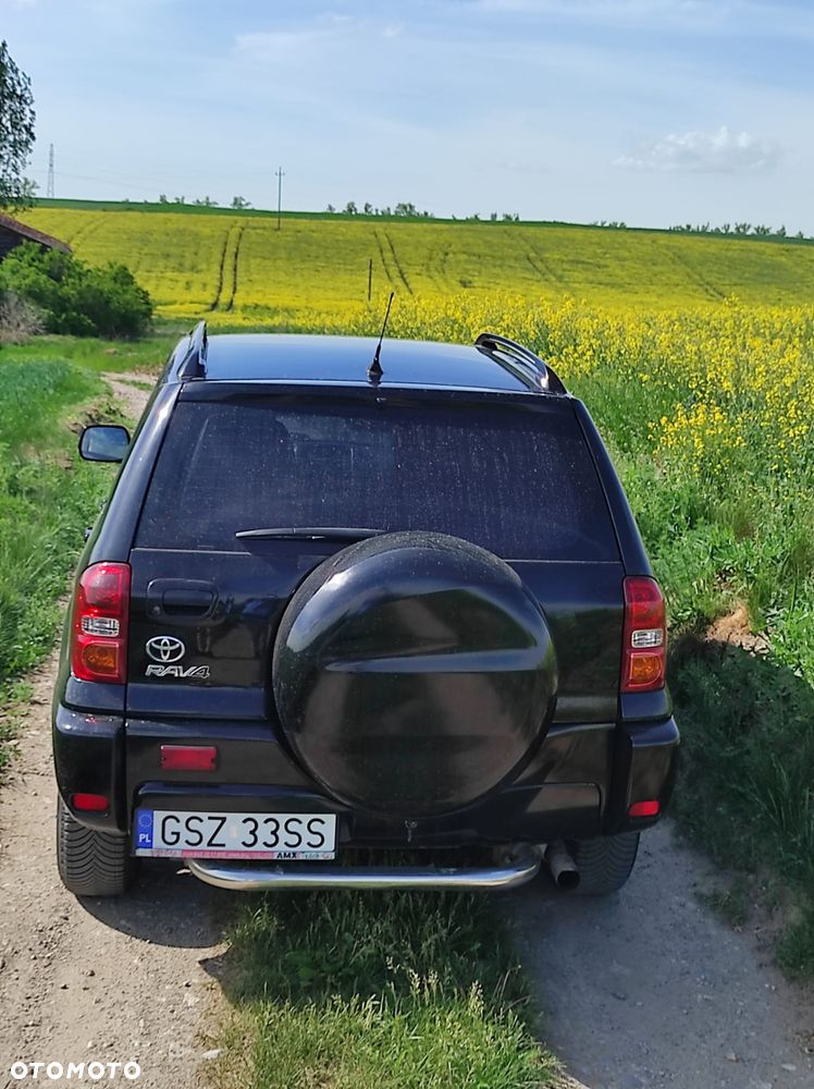 Toyota RAV4 2.0 VVT-i 4x4 - 4