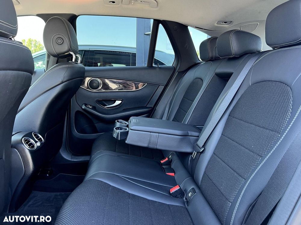 Mercedes-Benz GLC 220 d 4MATIC 9G-TRONIC - 33