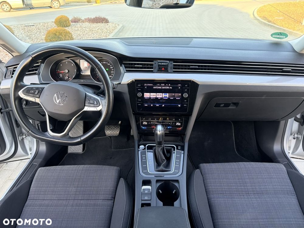 Volkswagen Passat - 5