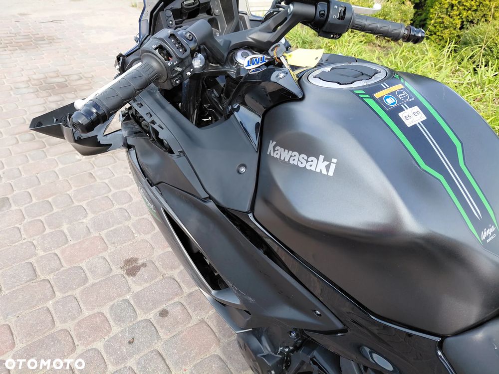 Kawasaki Ninja - 24