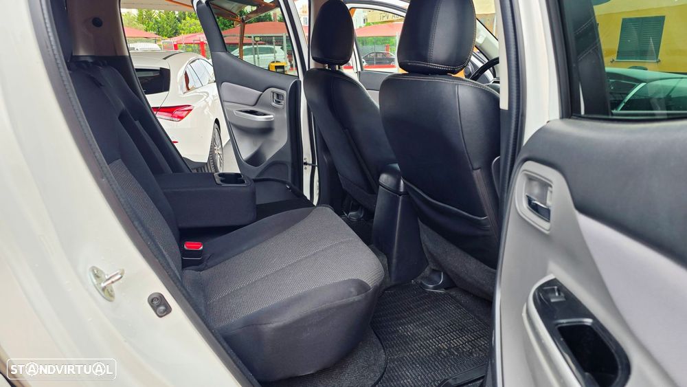 Mitsubishi L200 2.4 DI-D CD Intense Sportbox Strakar 4WD — fotografia 13