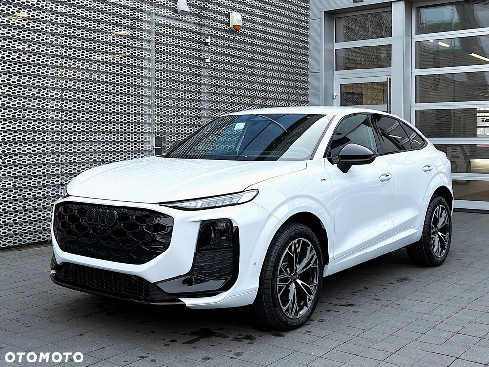 Audi Q3 Sportback - 2