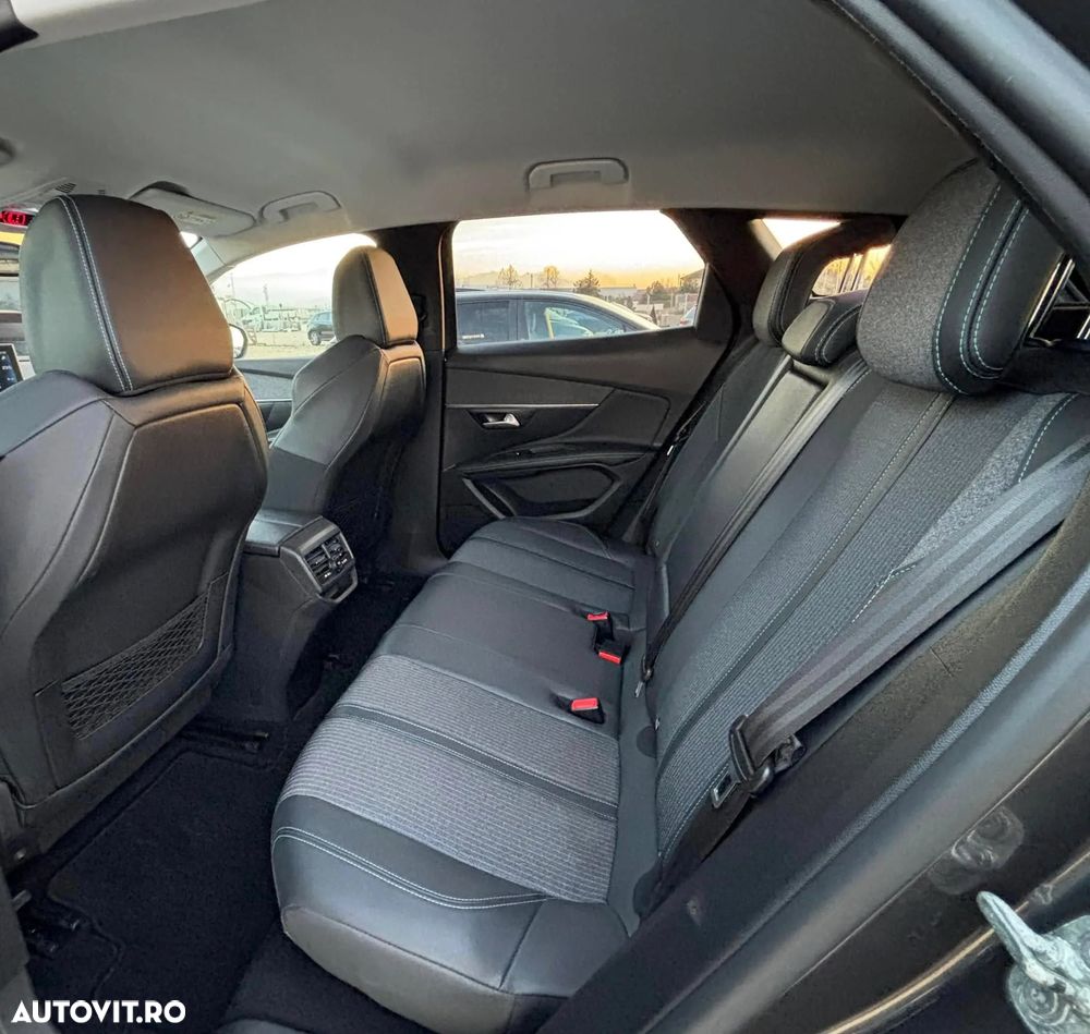 Peugeot 3008 BlueHDi 130 Stop & Start EAT8 Allure Pack - 9