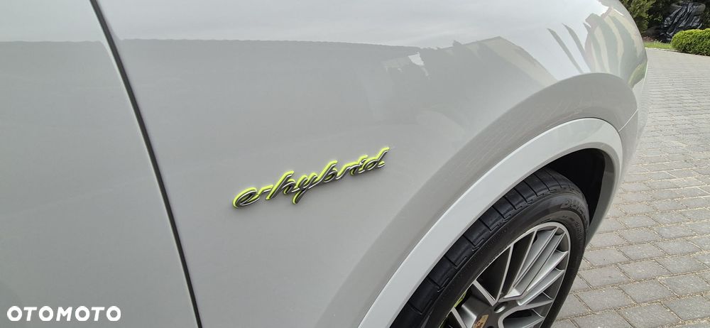Porsche Cayenne - 8