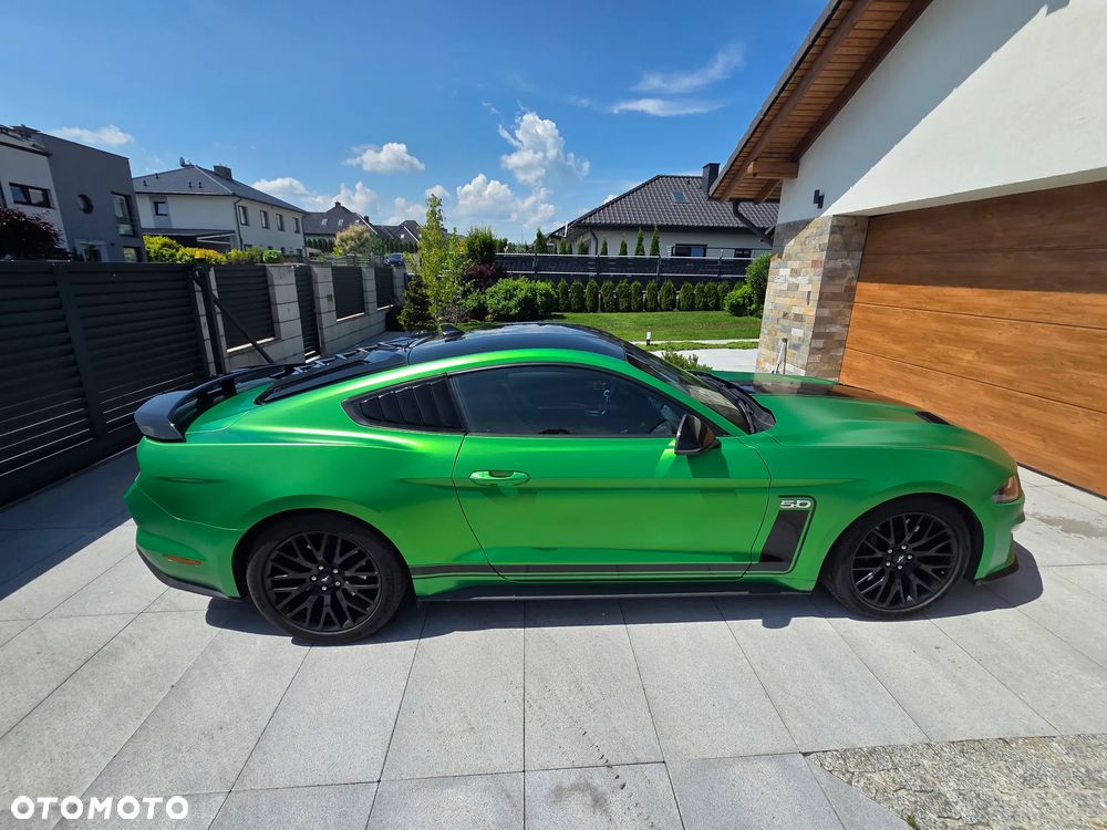 Ford Mustang - 11