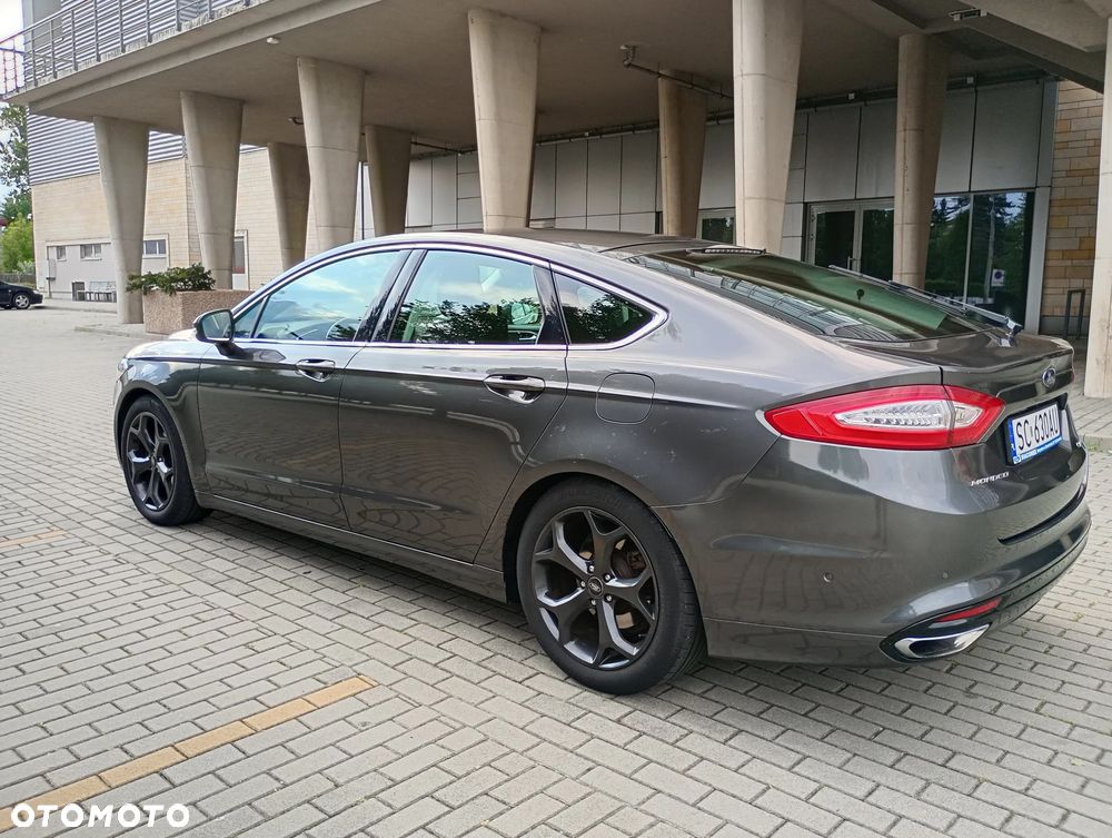 Ford Mondeo 2.0 EcoBoost Titanium - 2