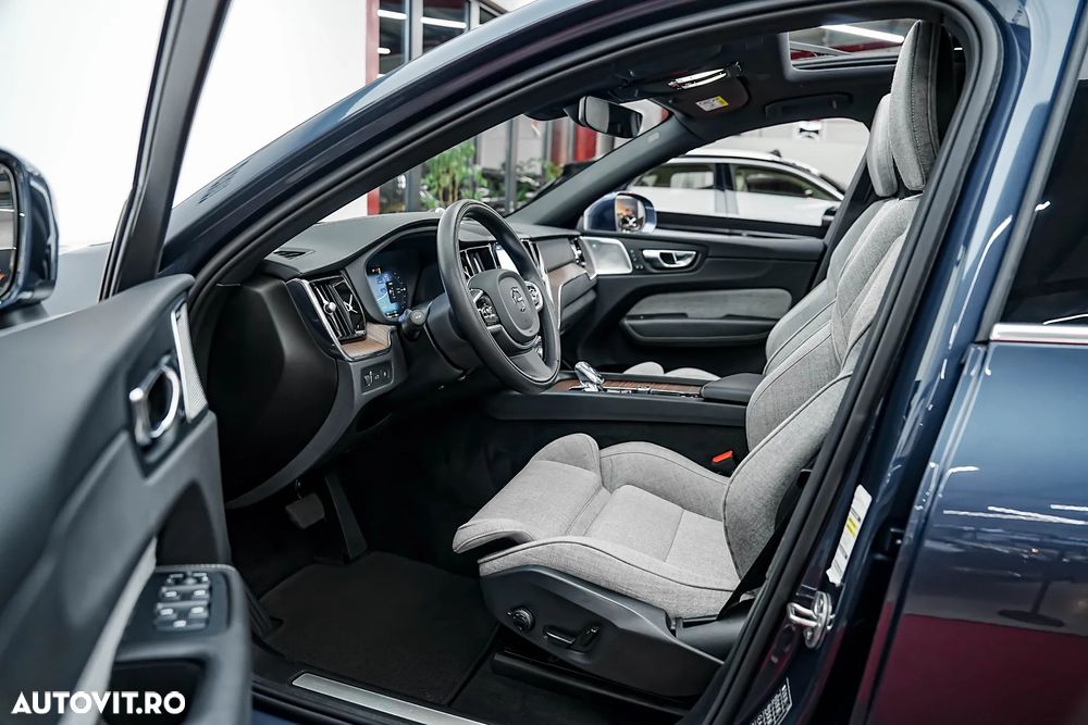 Volvo XC 60 T8 AWD Recharge Geartronic Inscription - 4